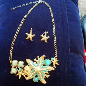 Beachy vibe jewelry set (necklace & earrings)